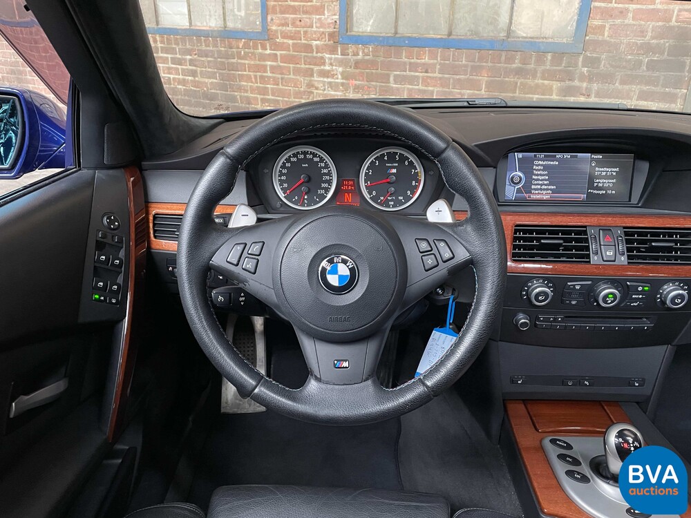 BMW M5 5.0 V10 E60 507pk 5-Serie 2005 -YOUNGTIMER-, J-709-BP.