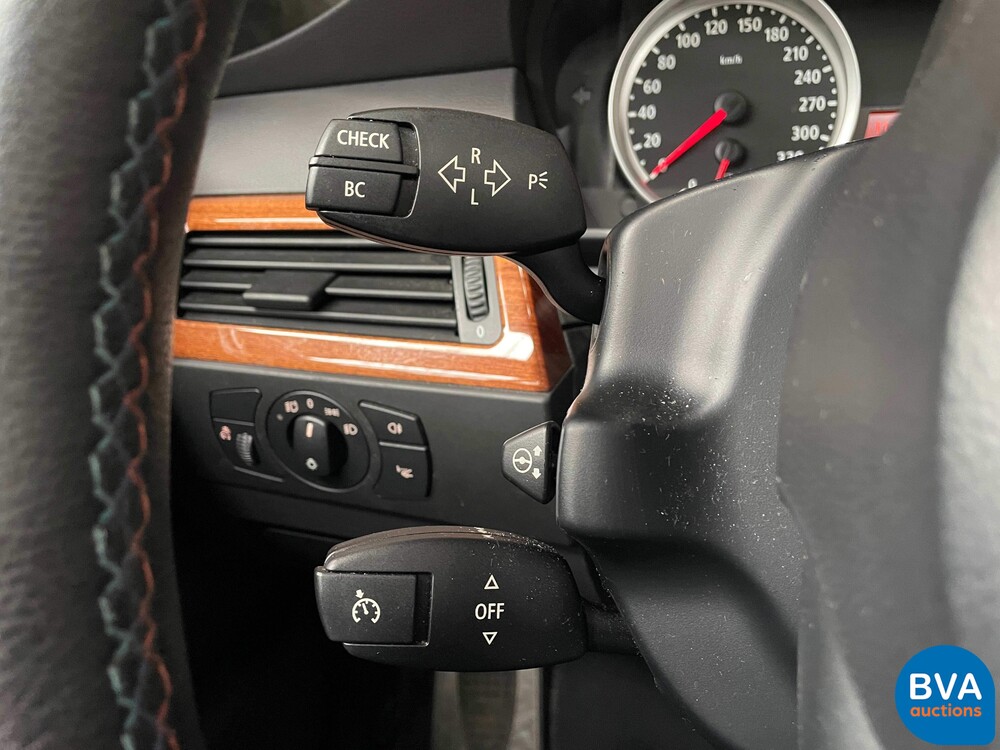 BMW M5 5.0 V10 E60 507pk 5-Serie 2005 -YOUNGTIMER-, J-709-BP.