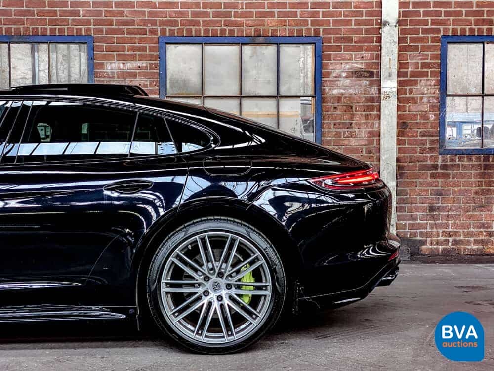 Porsche Panamera2.9 V6 Bi-Turbo Plug-In Hybrid PDK 462pk Sport-Chrono 2018.