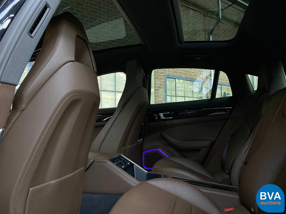Porsche Panamera2.9 V6 Bi-Turbo Plug-In Hybrid PDK 462pk Sport-Chrono 2018.