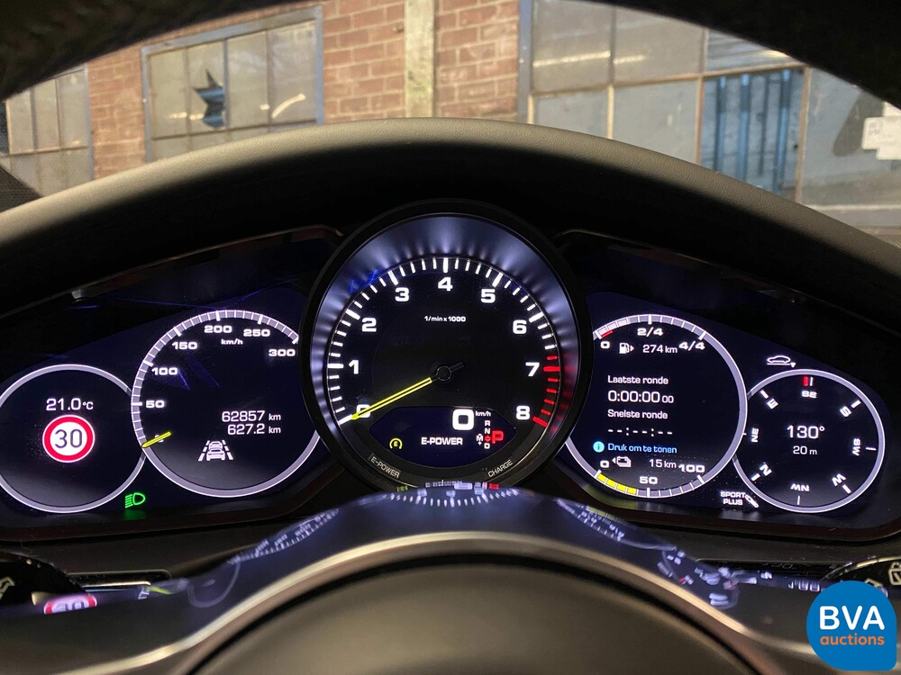 Porsche Panamera Sport Turismo 2.9 4 E-Hybrid 462 PS 2018 Sport Chrono Plug-In-Hybrid, H-318-HT.