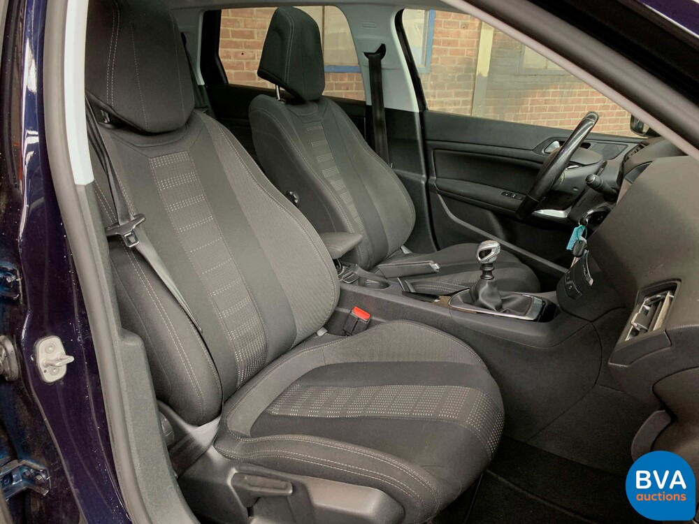 Peugeot 308 SW1.6 BlueHDI Blue Lease Executive 120 PS 2015 -Org. NL-, HP-621-B.