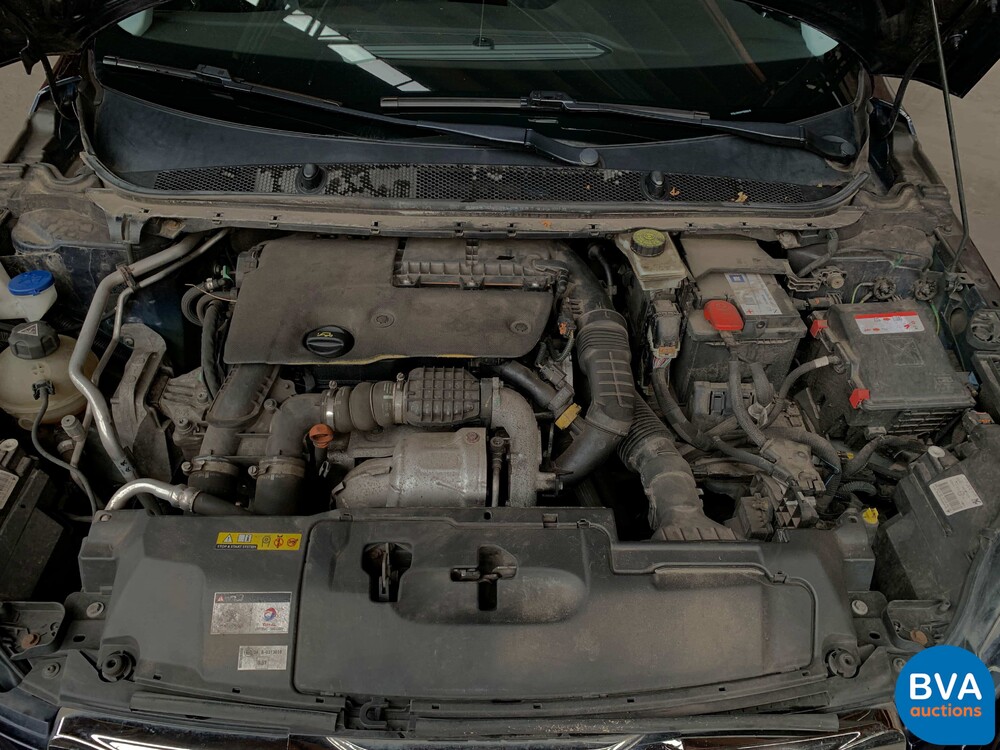 Peugeot 308 SW1.6 BlueHDI Blue Lease Executive 120 PS 2015 -Org. NL-, HP-621-B.