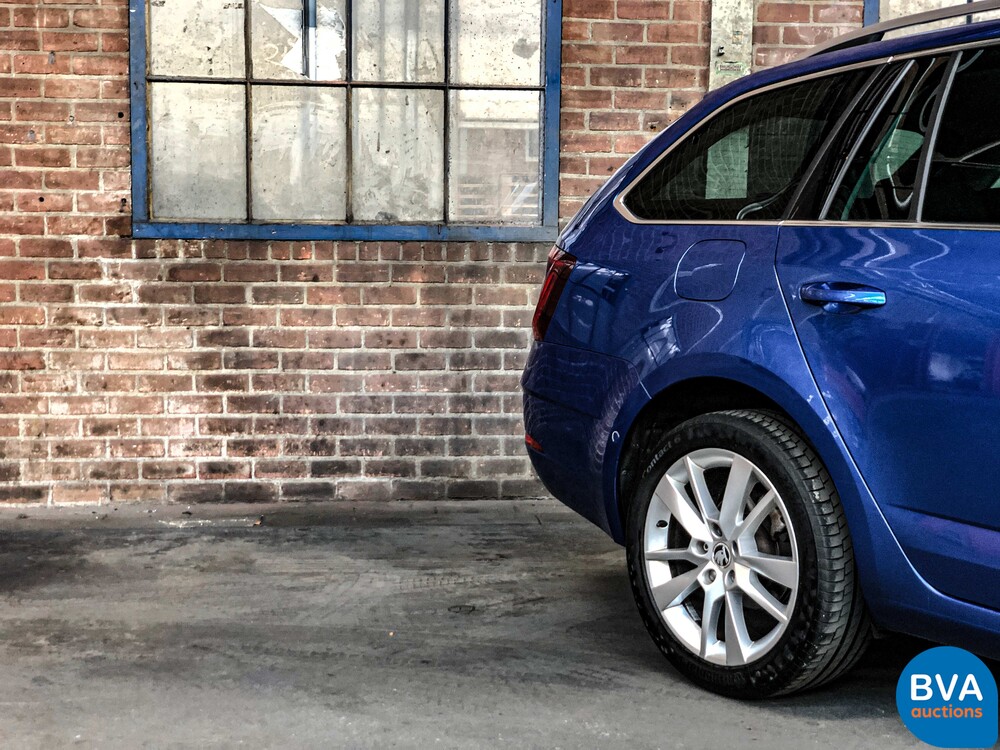 Skoda Octavia Kombi 1.6 TDI Greentech Style Business 116pk 2017 -Org NL-, PG-733-H.