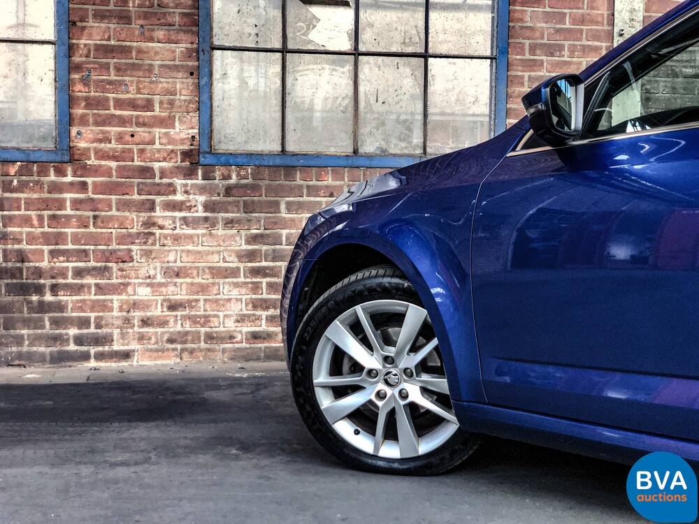 Skoda Octavia Kombi 1.6 TDI Greentech Style Business 116pk 2017 -Org NL-, PG-733-H.