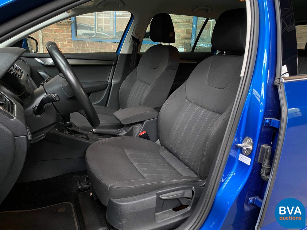 Skoda Octavia Kombi 1.6 TDI Greentech Style Business 116pk 2017 -Org NL-, PG-733-H.