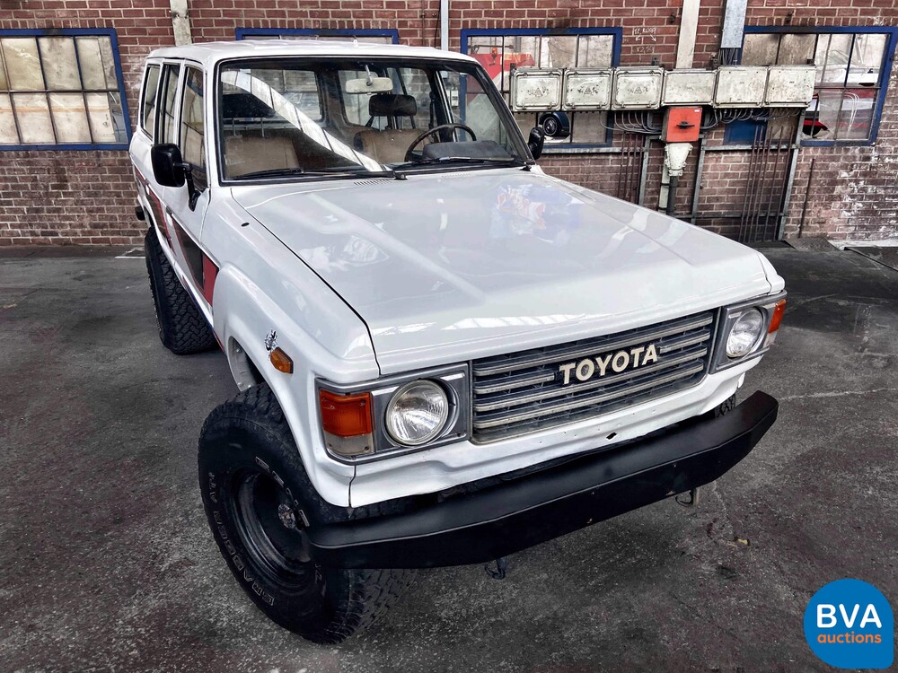 Toyota Landcruiser FJ60 2F 135 PS 1982.