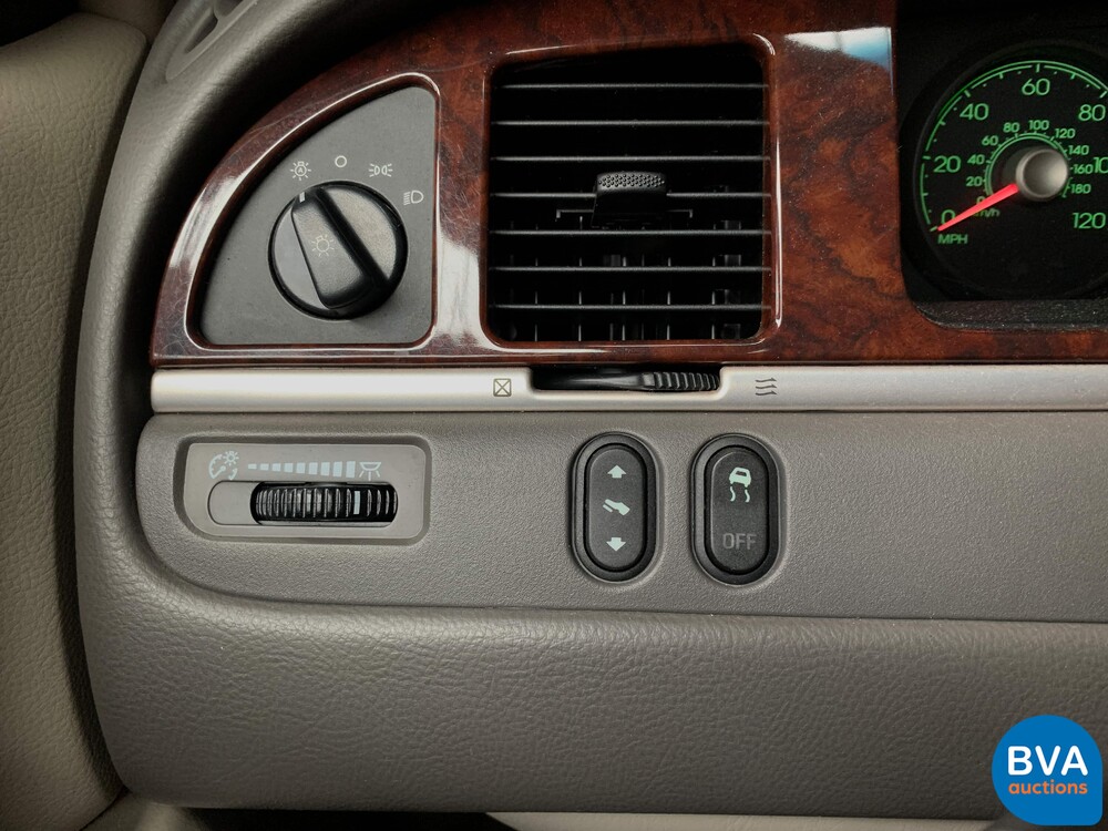 Lincoln Town Car Signature L4.6 V8 Extended 2008, 06-ZP-HH.