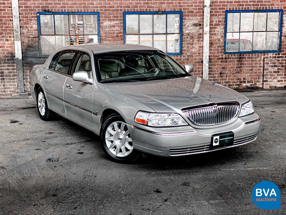 Lincoln Town Car Signature L4.6 V8 Extended 2008, 06-ZP-HH.