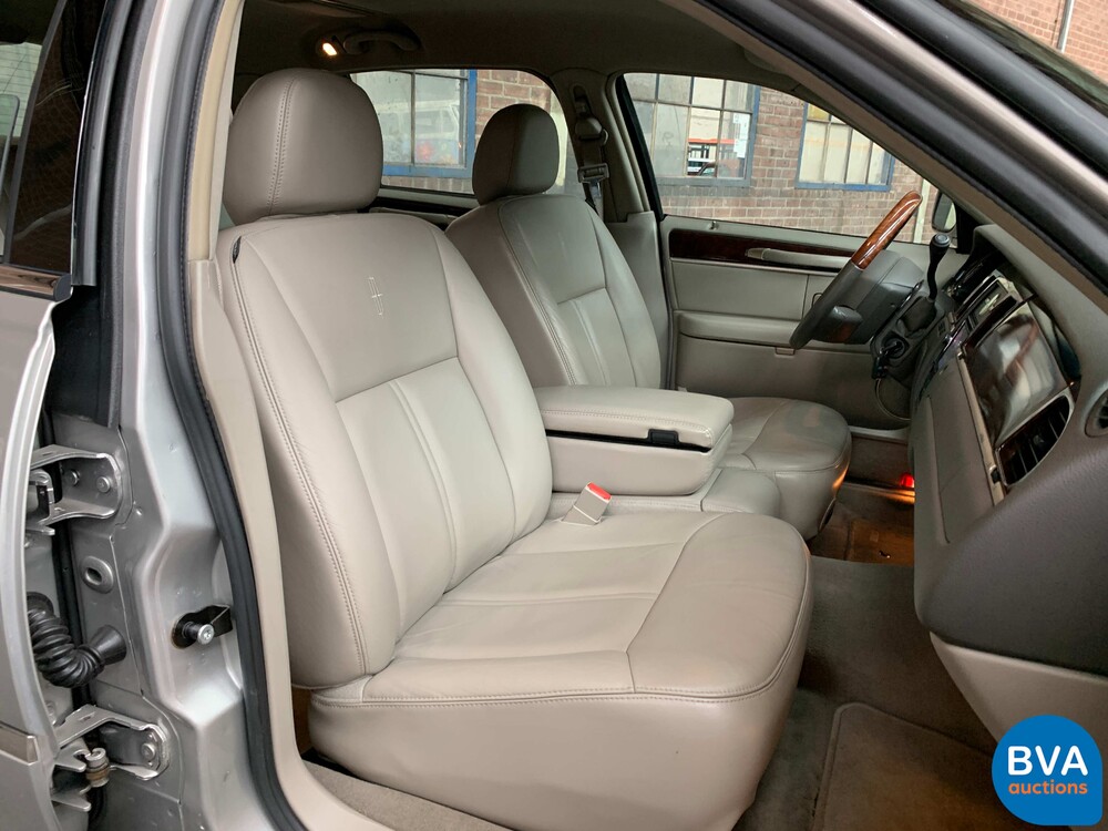 Lincoln Town Car Signature L4.6 V8 Extended 2008, 06-ZP-HH.