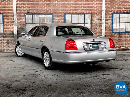 Lincoln Town Car Signature L4.6 V8 Extended 2008, 06-ZP-HH.
