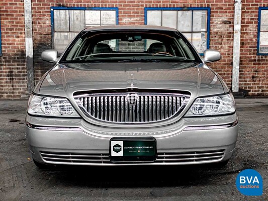 Lincoln Town Car Signature L4.6 V8 Extended 2008, 06-ZP-HH.