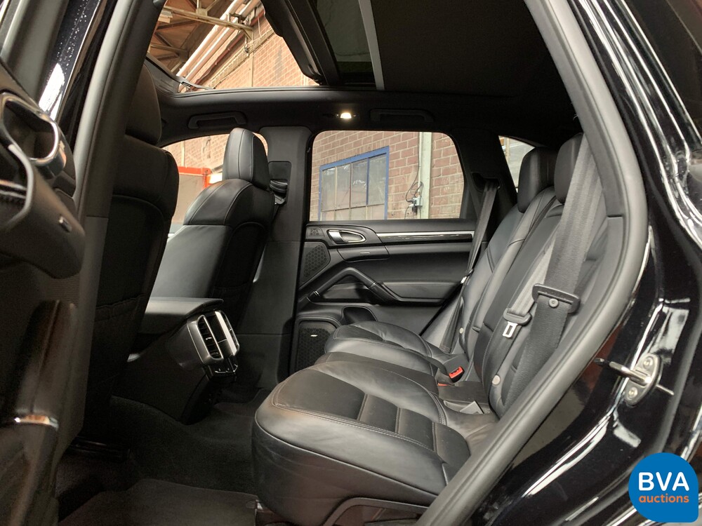 Porsche Cayenne S E-Hybrid 3.0 Sportchrono 416pk 2015 -Org NL-, HV-422-F.