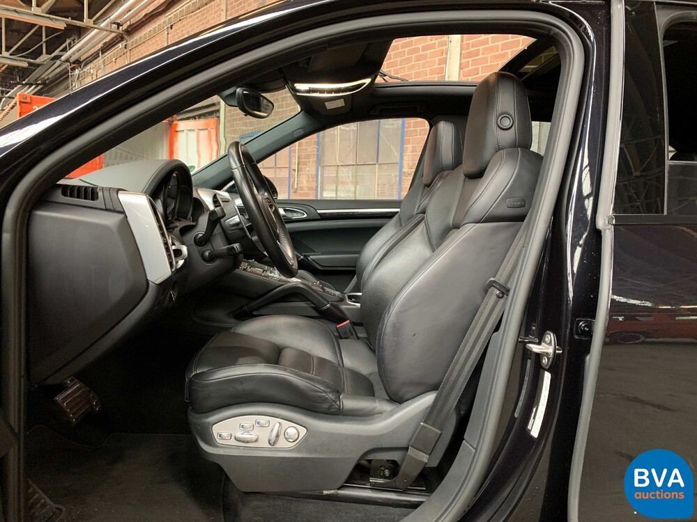Porsche Cayenne S E-Hybrid 3.0 Sportchrono 416pk 2015 -Org NL-, HV-422-F.