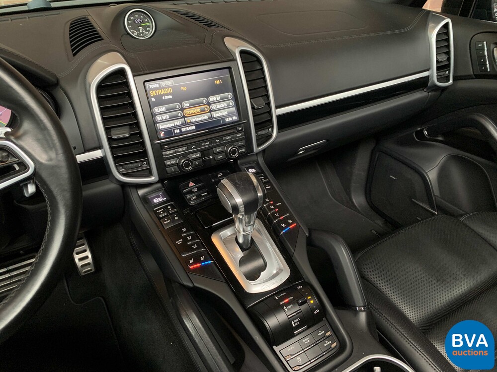 Porsche Cayenne S E-Hybrid 3.0 Sportchrono 416pk 2015 -Org NL-, HV-422-F.