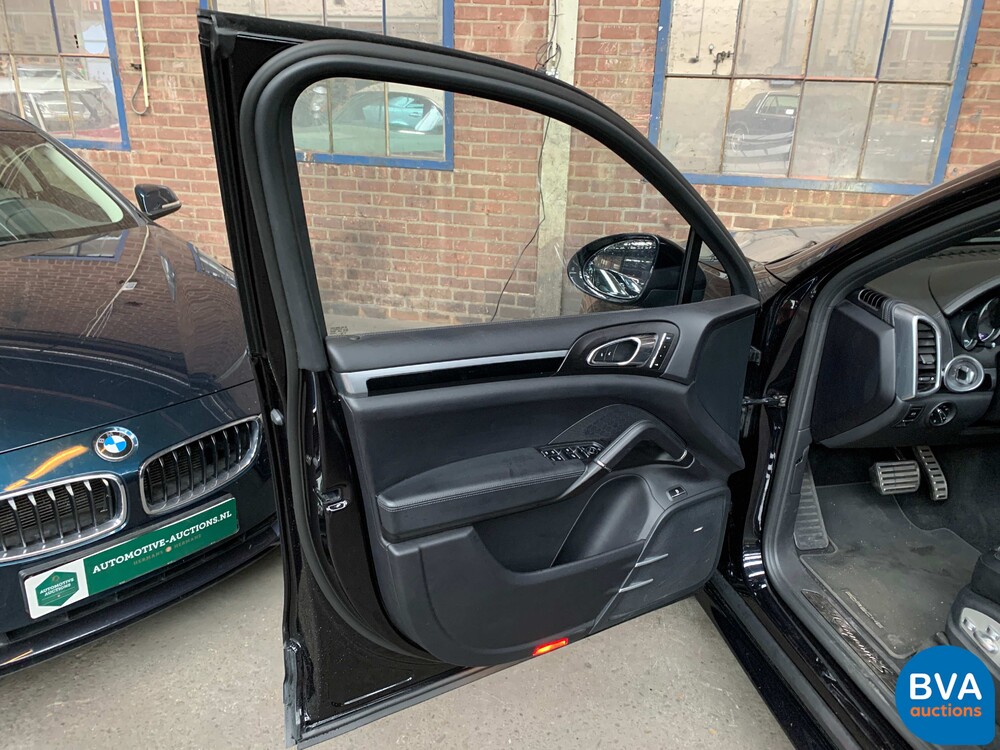 Porsche Cayenne S E-Hybrid 3.0 Sportchrono 416pk 2015 -Org NL-, HV-422-F.