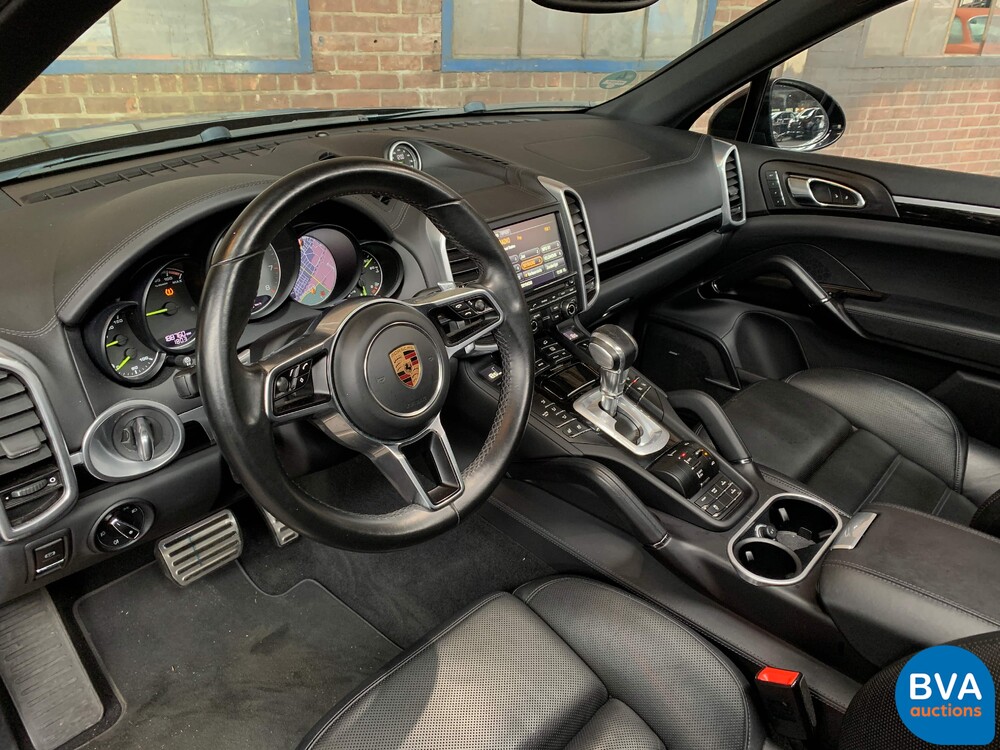 Porsche Cayenne S E-Hybrid 3.0 Sportchrono 416pk 2015 -Org NL-, HV-422-F.