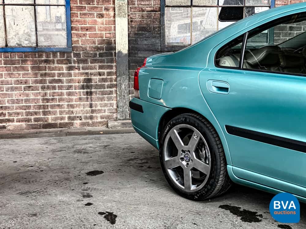 Volvo S60R2.5 AWD 299 PS 2005 -Org NL-, 22-RF-SH.