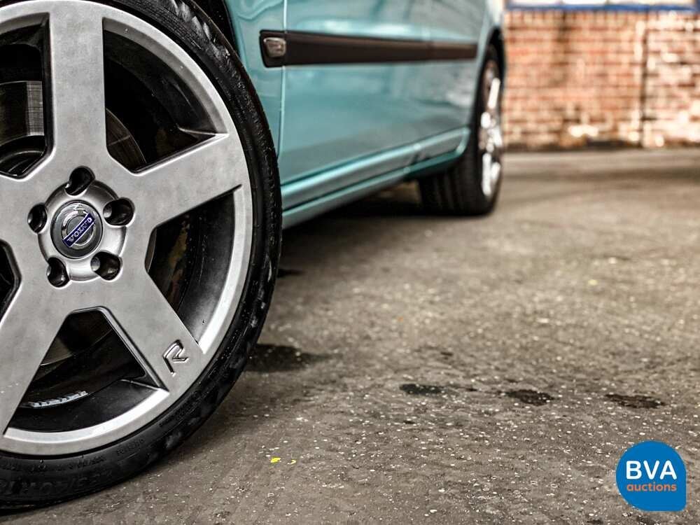 Volvo S60R2.5 AWD 299 PS 2005 -Org NL-, 22-RF-SH.