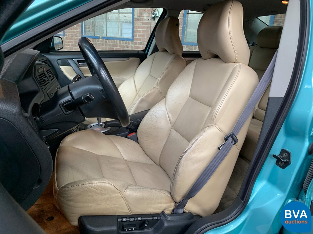 Volvo S60R2.5 AWD 299 PS 2005 -Org NL-, 22-RF-SH.