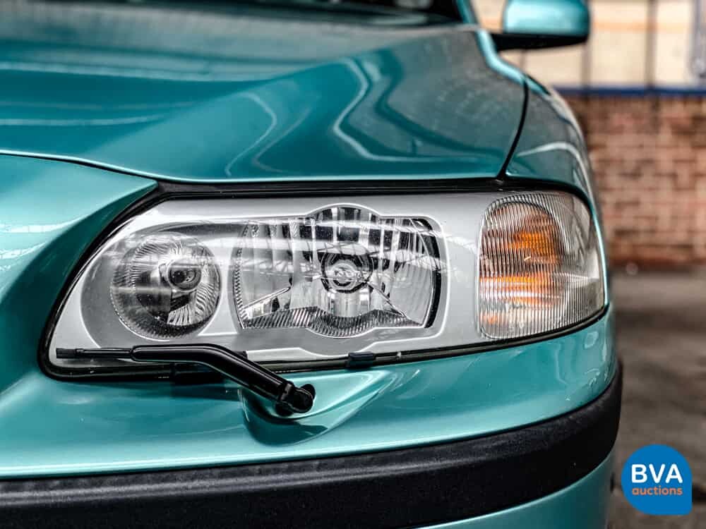 Volvo S60R2.5 AWD 299 PS 2005 -Org NL-, 22-RF-SH.