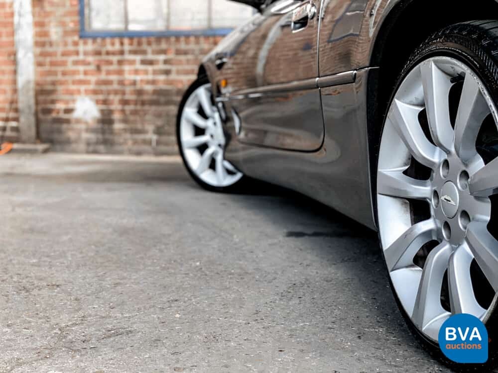 Aston Martin DB7 5.9 V12 Vantage Cabriolet 420 PS 2002.