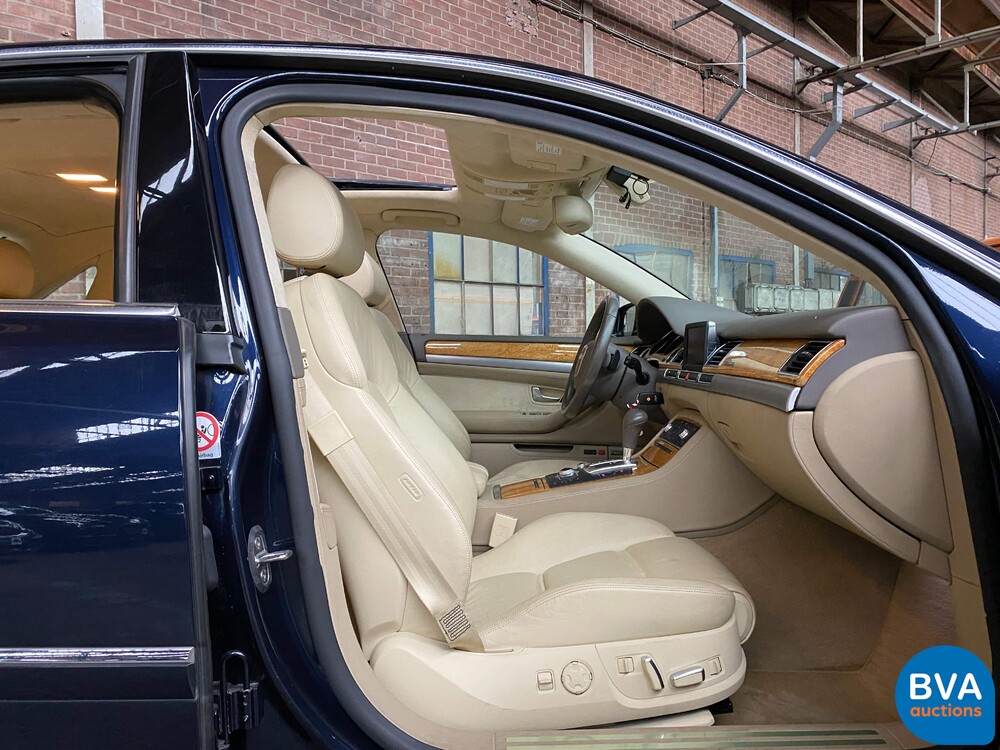 Audi A8 Lang 6.0 W12 Quattro Pro Line 450 PS 2006.