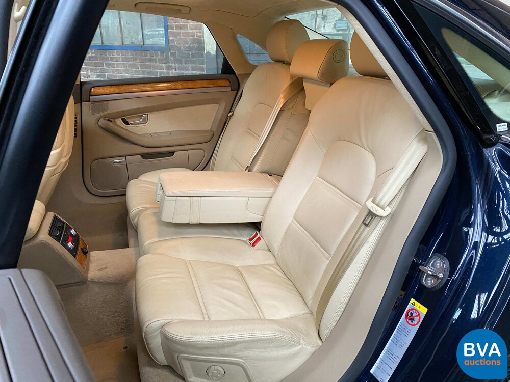 Audi A8 Lang 6.0 W12 Quattro Pro Line 450 PS 2006.