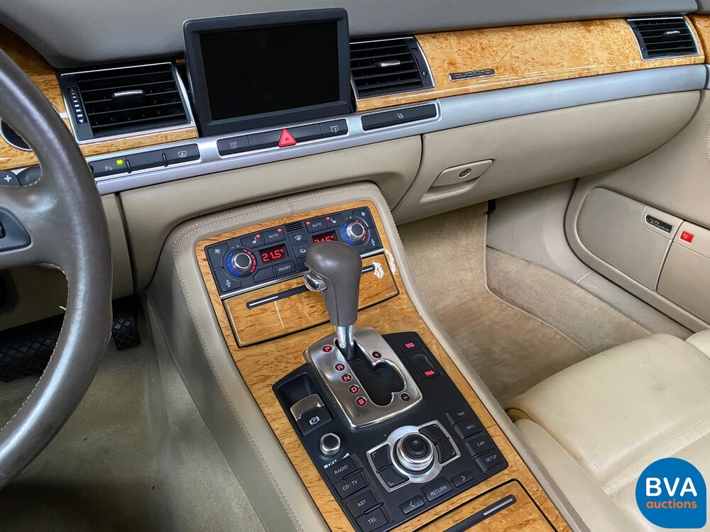 Audi A8 Lang 6.0 W12 Quattro Pro Line 450 PS 2006.