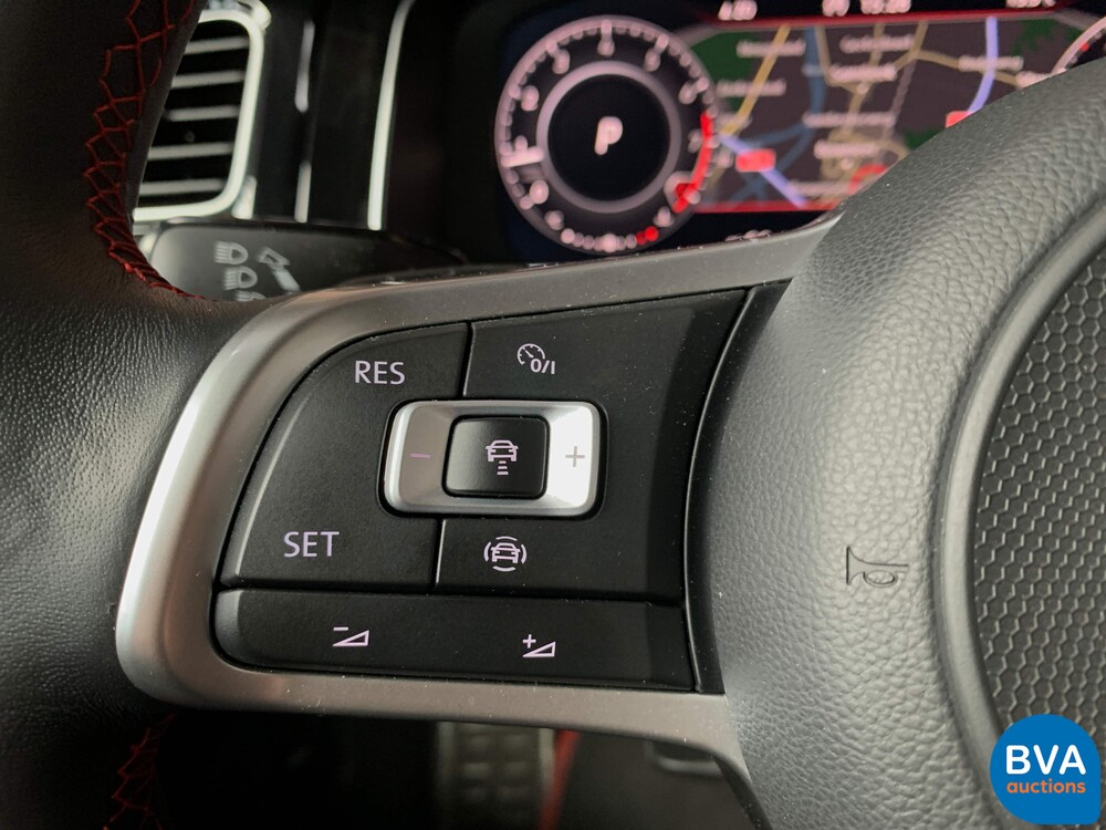 Volkswagen Golf GTI2.0 TSI Performance 245 PS 2020 FACELIFT, K-876-HF.