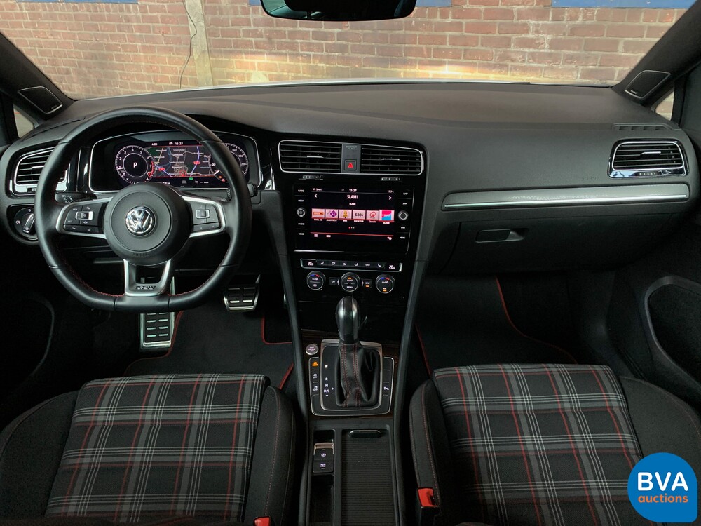 Volkswagen Golf GTI2.0 TSI Performance 245 PS 2020 FACELIFT, K-876-HF.