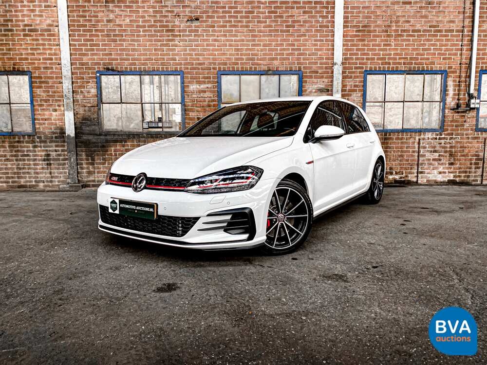 Volkswagen Golf GTI2.0 TSI Performance 245 PS 2020 FACELIFT, K-876-HF.