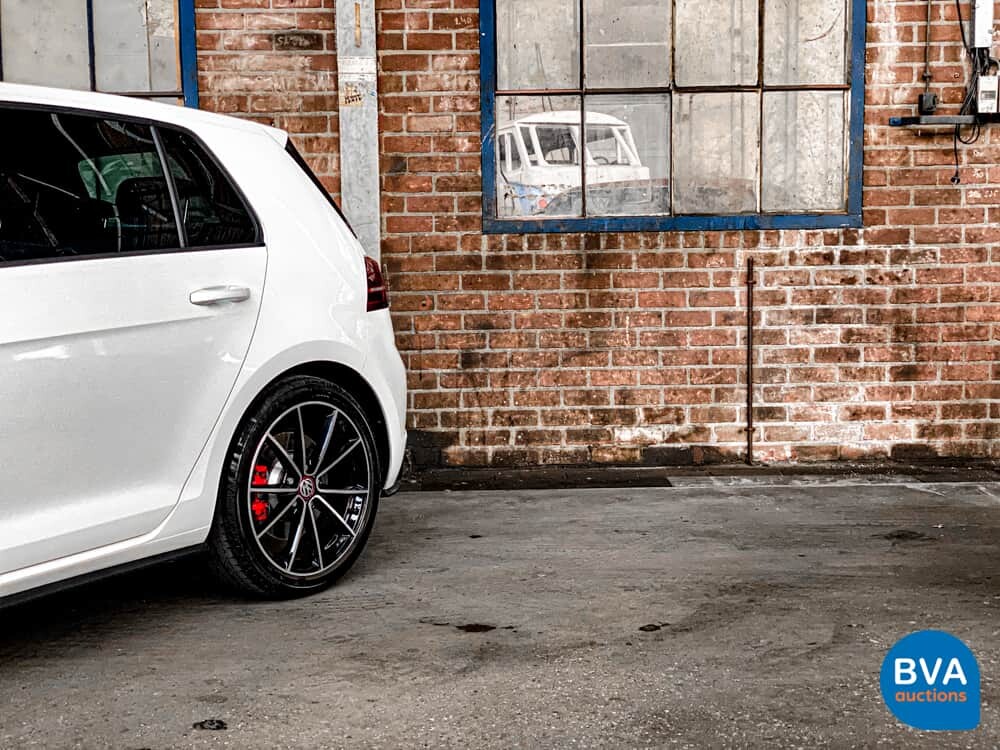 Volkswagen Golf GTI2.0 TSI Performance 245 PS 2020 FACELIFT, K-876-HF.