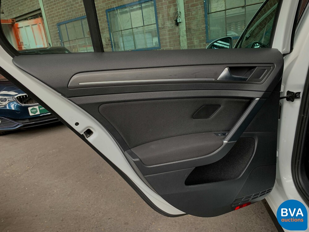 Volkswagen Golf GTI2.0 TSI Performance 245 PS 2020 FACELIFT, K-876-HF.