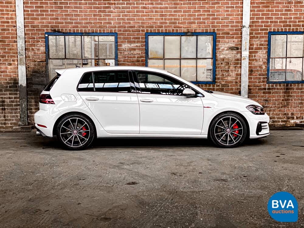Volkswagen Golf GTI2.0 TSI Performance 245 PS 2020 FACELIFT, K-876-HF.