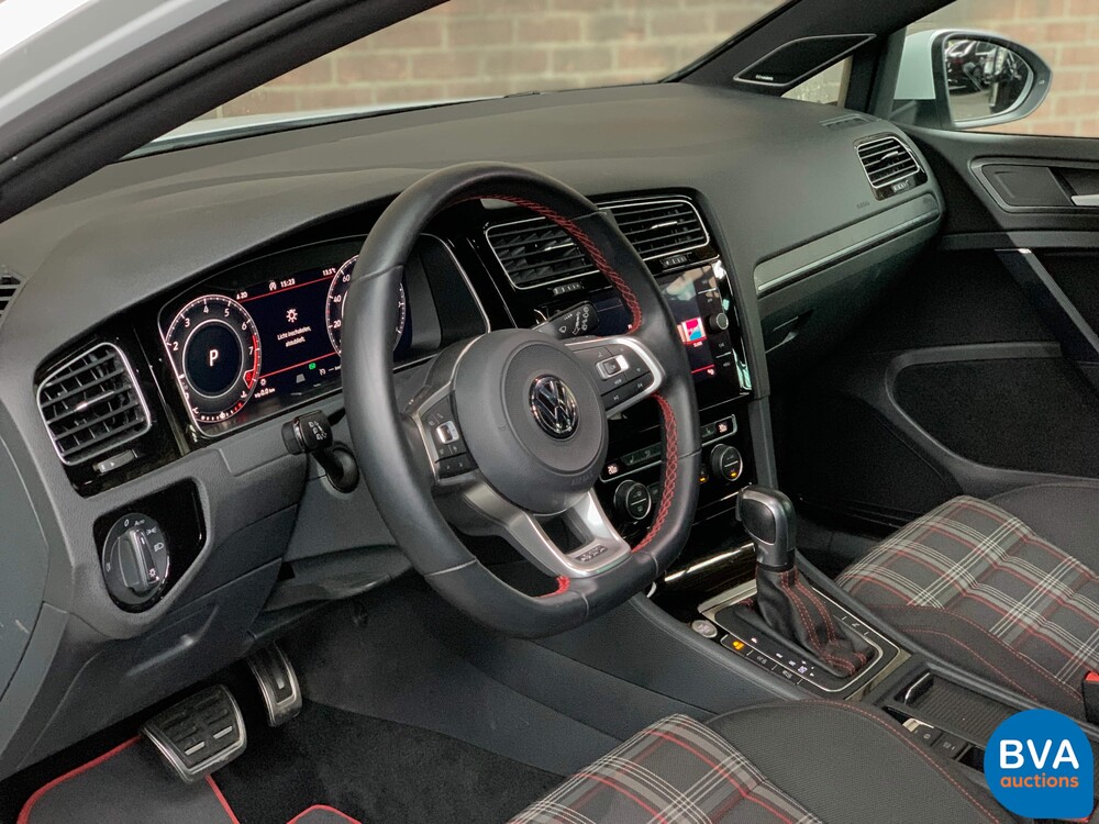 Volkswagen Golf GTI2.0 TSI Performance 245 PS 2020 FACELIFT, K-876-HF.