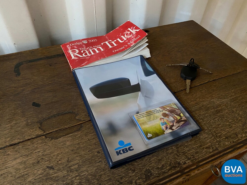 Ausweichen Ram 5.9 V8 1500 245 PS 2002.