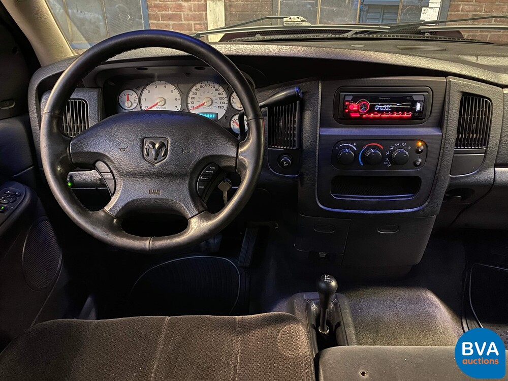 Ausweichen Ram 5.9 V8 1500 245 PS 2002.