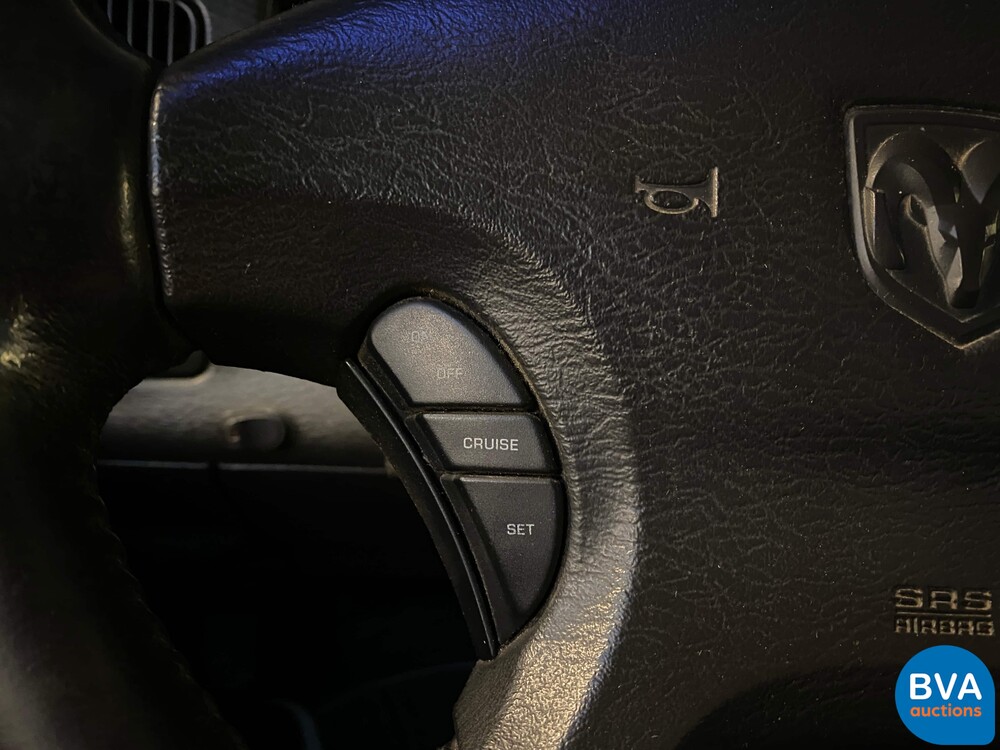 Ausweichen Ram 5.9 V8 1500 245 PS 2002.