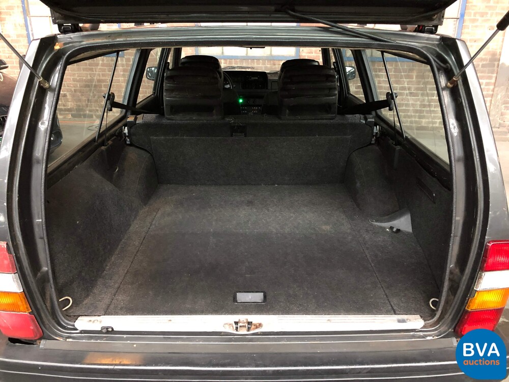 Volvo 240 Polar 2.3i 113 PS 1993, HB-ZN-05.