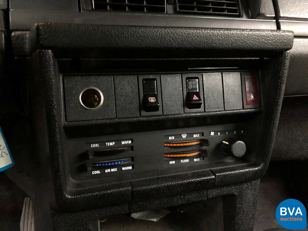 Volvo 240 Polar 2.3i 113 PS 1993, HB-ZN-05.