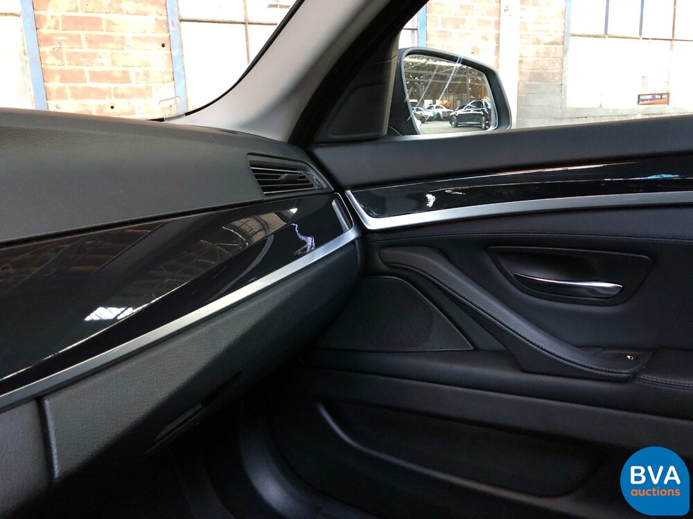 BMW 523i Touring 5er 204 PS 2010, GB-549-J.