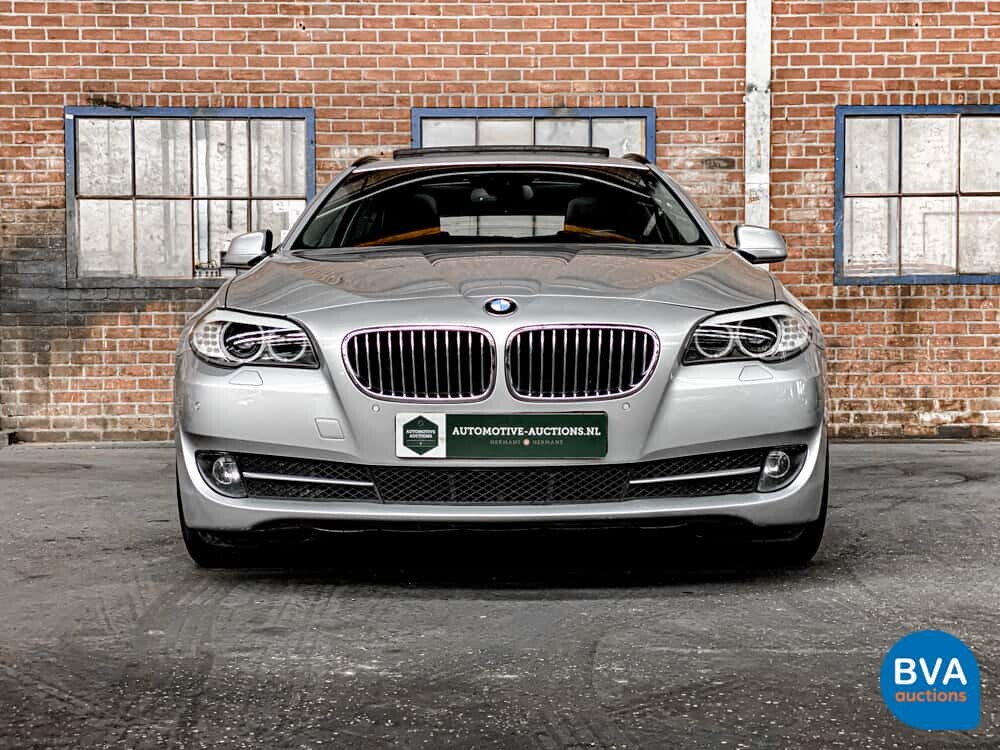 BMW 523i Touring 5er 204 PS 2010, GB-549-J.