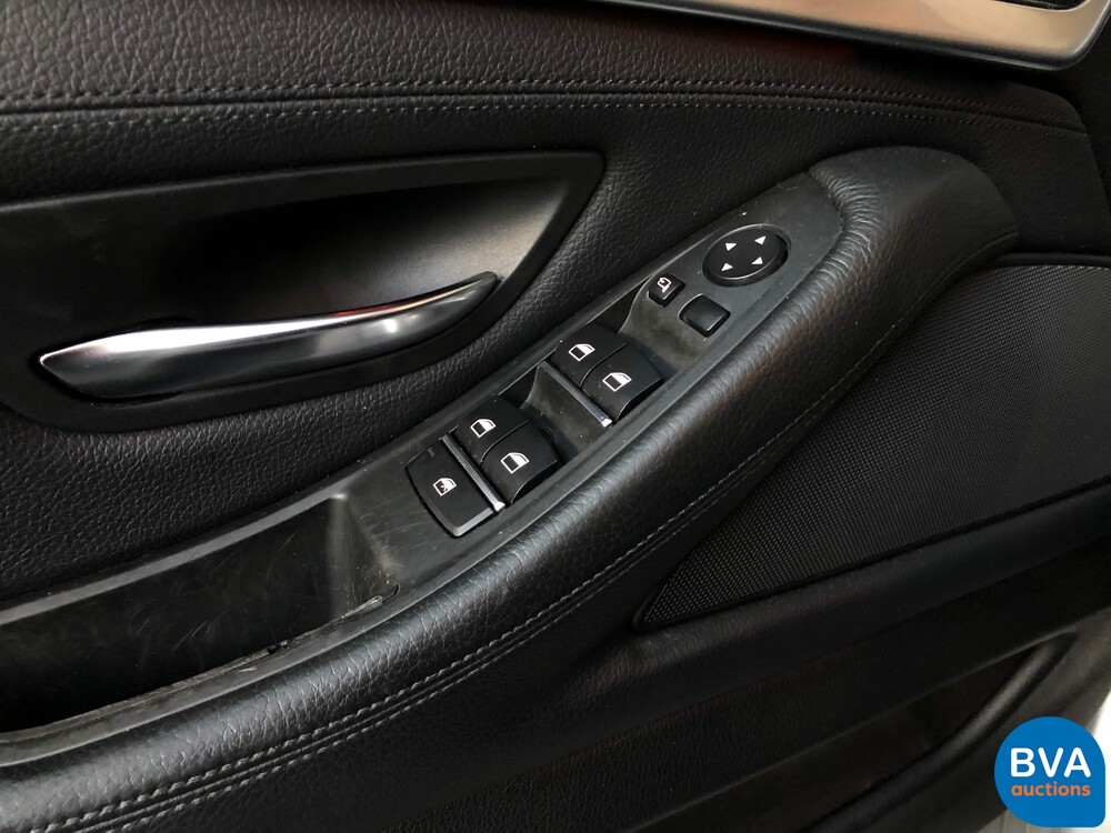 BMW 523i Touring 5er 204 PS 2010, GB-549-J.