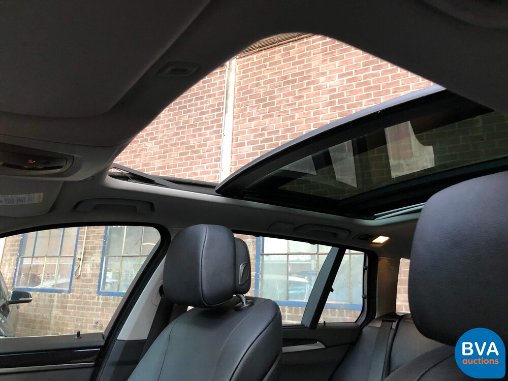 BMW 523i Touring 5er 204 PS 2010, GB-549-J.