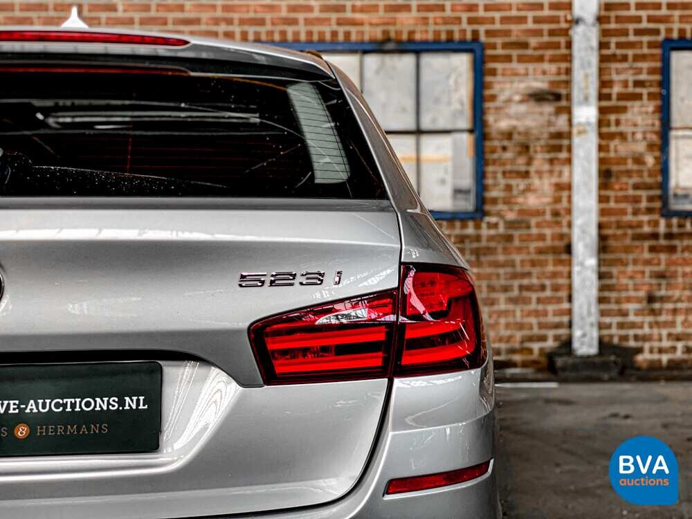 BMW 523i Touring 5er 204 PS 2010, GB-549-J.