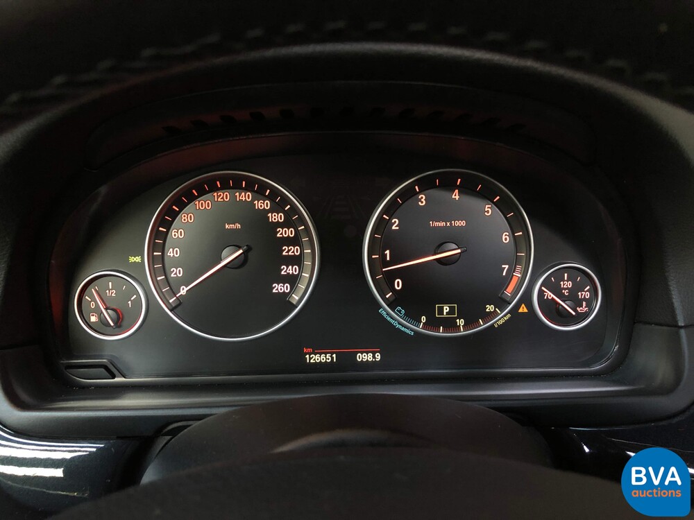 BMW 523i Touring 5er 204 PS 2010, GB-549-J.