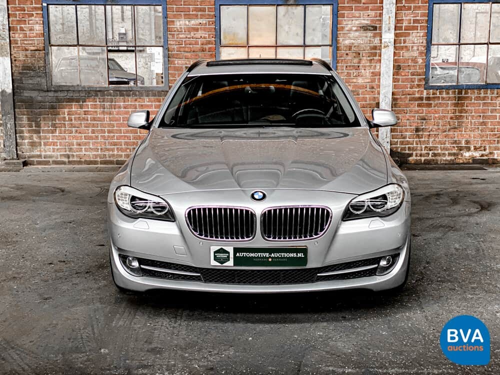 BMW 523i Touring 5er 204 PS 2010, GB-549-J.