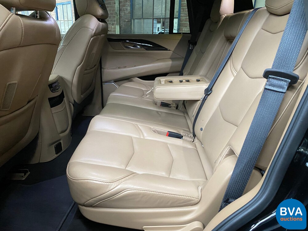 Cadillac-Eskalade 6.2 V8 Platinum 8-Personen 426 PS 2018, J-730-HK.