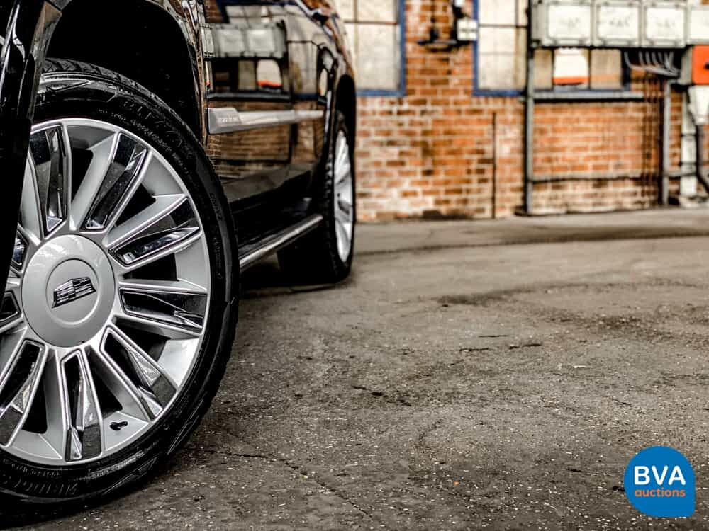 Cadillac-Eskalade 6.2 V8 Platinum 8-Personen 426 PS 2018, J-730-HK.